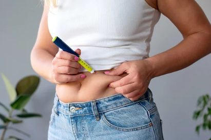 timeline showing how B12 injection side effects often lessen with ongoing treatment