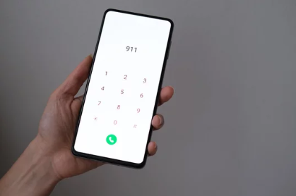 serious b12 injections reactions anaphylaxis infection signs require immediate medical attention